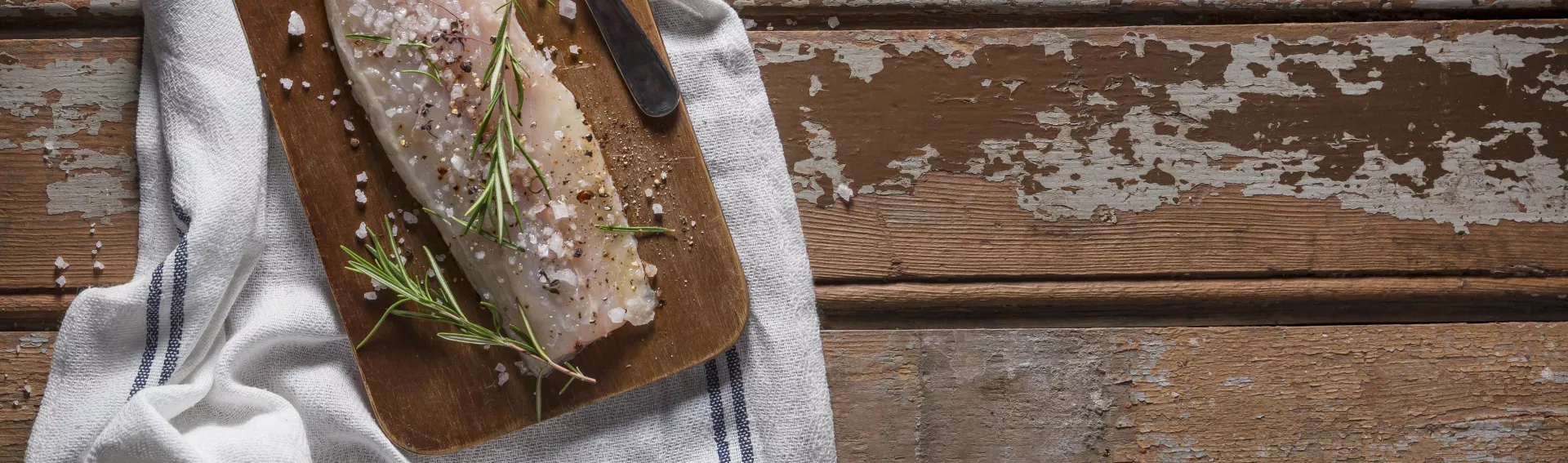 Raw fish with condiments composition cooking